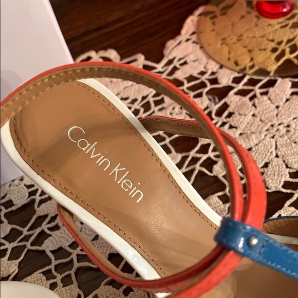 BNIB Calvin Klein leather heels - Picture 3 of 6